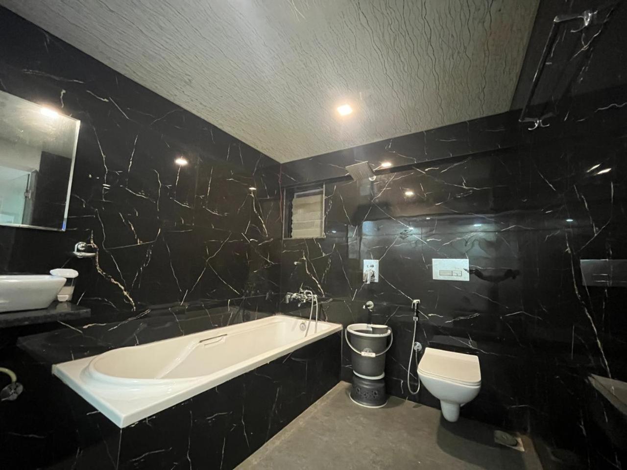 Arsh Executive Inn Dive Екстер'єр фото