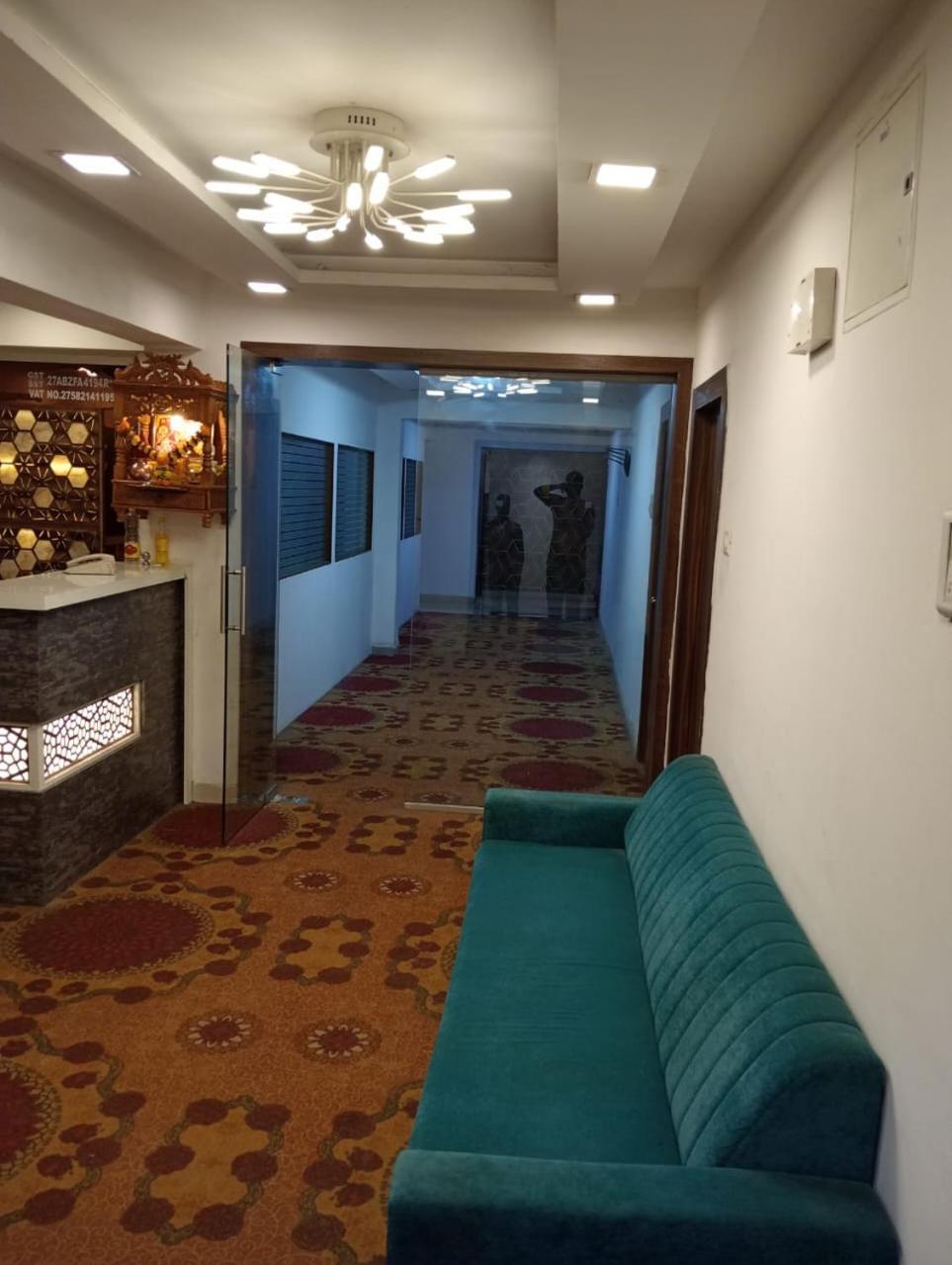 Arsh Executive Inn Dive Екстер'єр фото